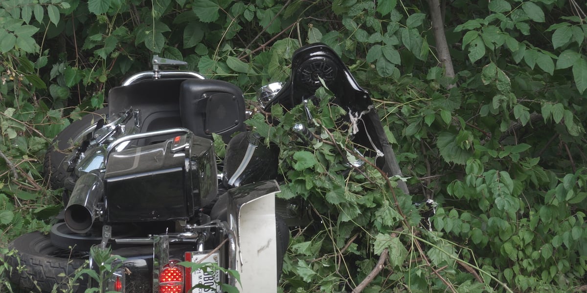 Motorcyclist critically hurt in West Jefferson and Catalpa crash