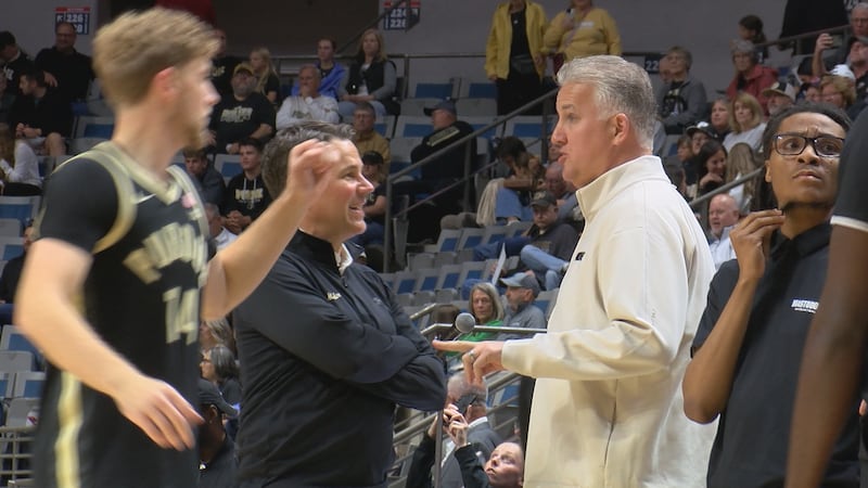 Over 10,000 fans packed in to the Memorial Coliseum to watch Purdue Fort Wayne men’s...