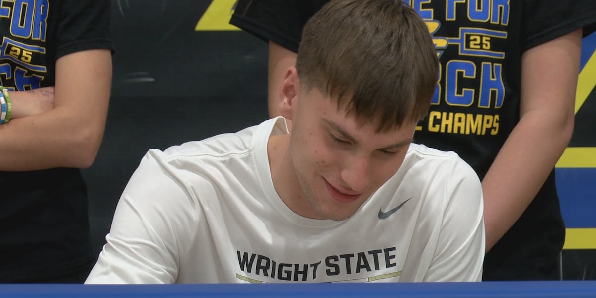 Blackhawk Christian star Kellen Pickett signs with Wright State basketball