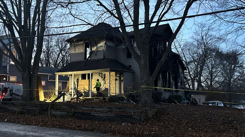 ISP: 2-year-old dead, 6-month-old in critical condition following house fire in Wabash Saturday