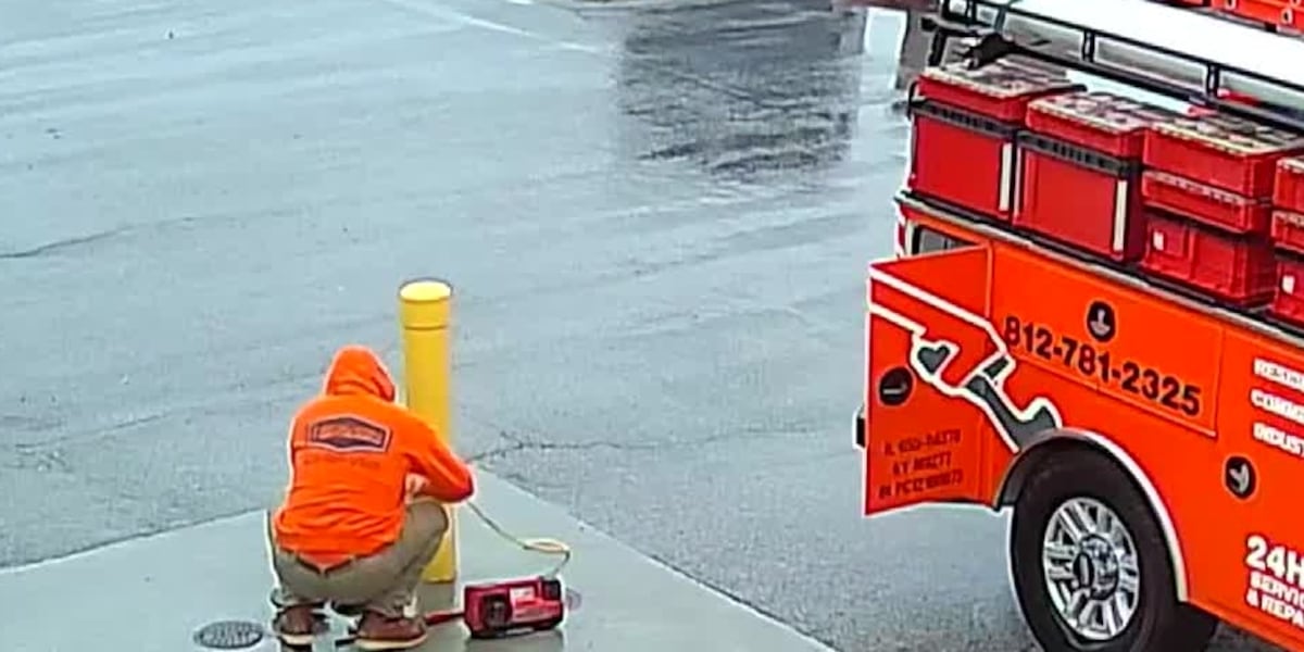 Plumber returns to re-clog pipe after restaurant refuses to pay bill Plumber returns to re-clog pipe after restaurant refuses to pay bill