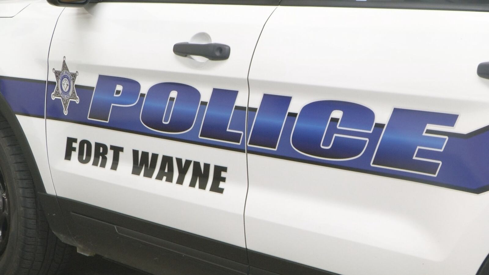 Fwpd FWPD talks down man from West State Boulevard bridge